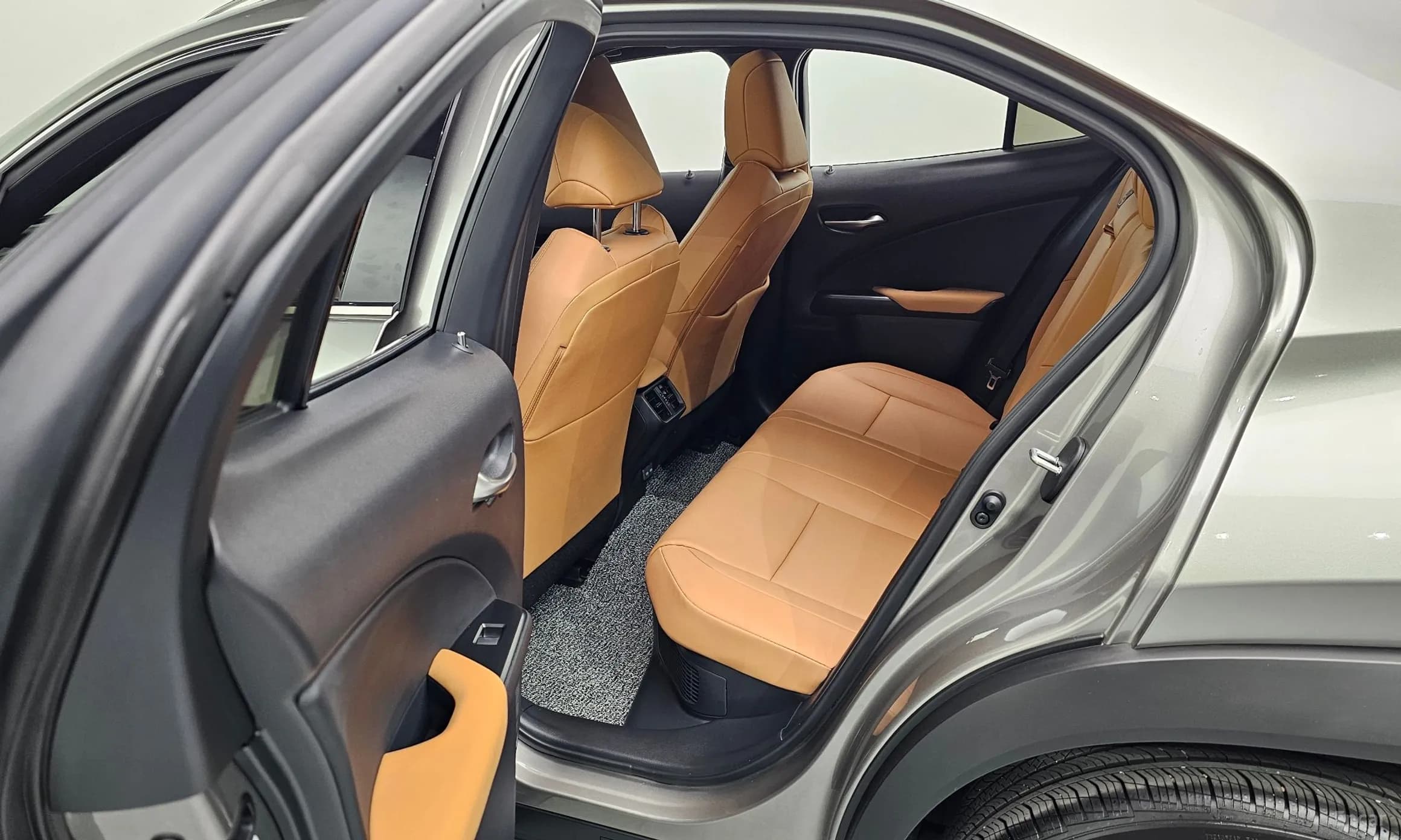 UX300h