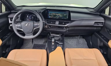 UX300h