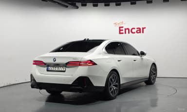 5 Series (G60)