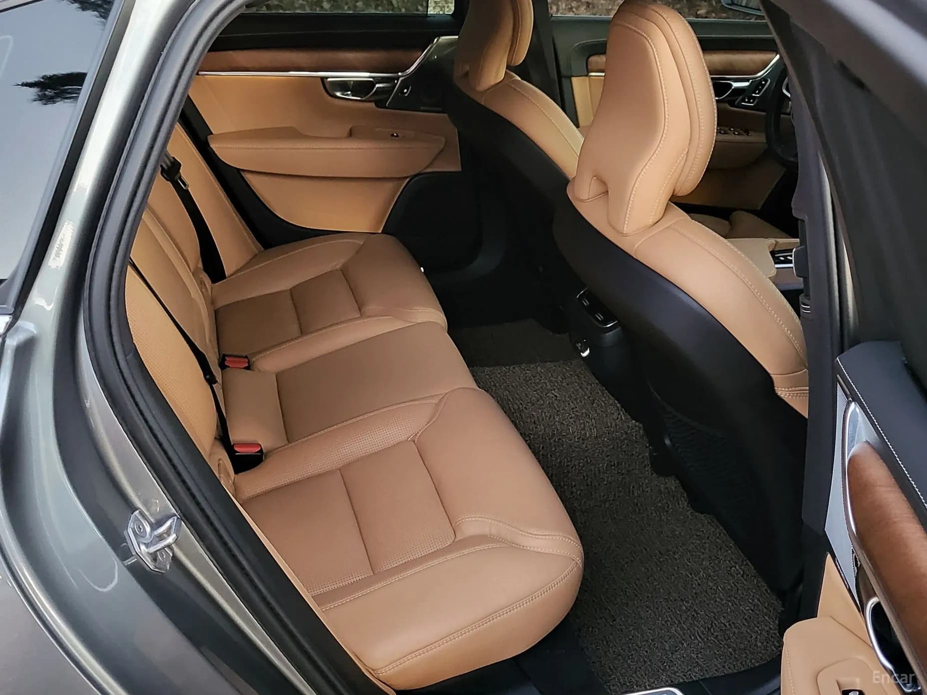 S90