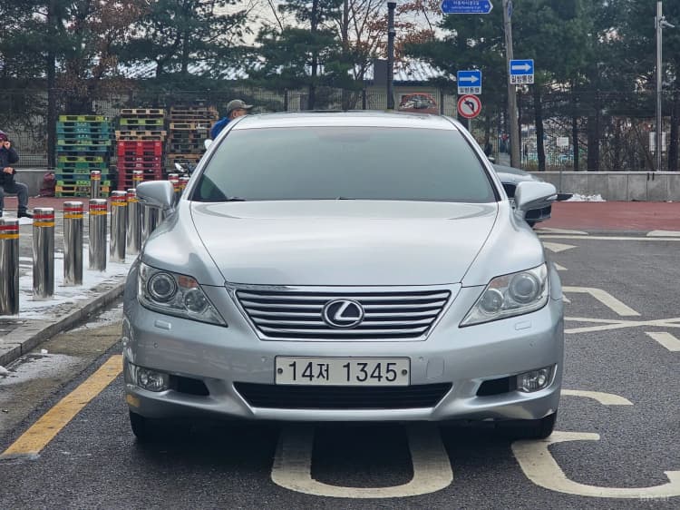 LS460