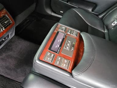 LS460
