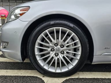 LS460