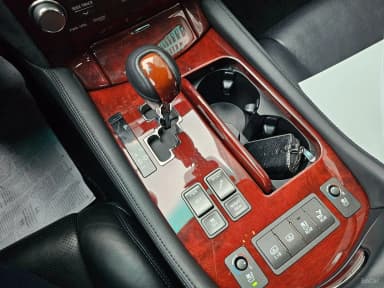 LS460