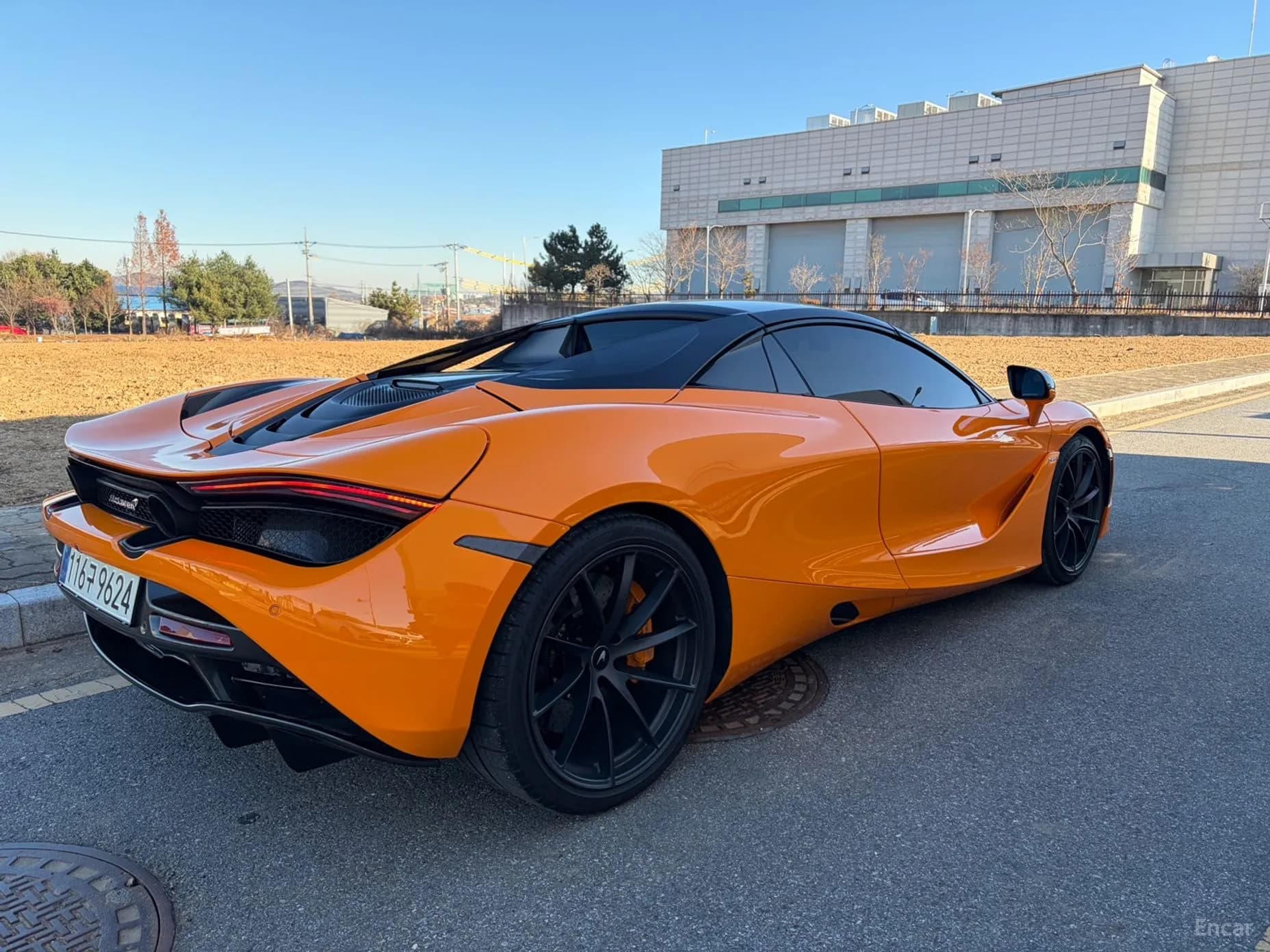 720S