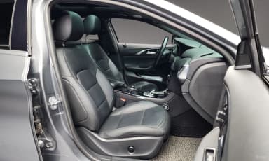 QX30
