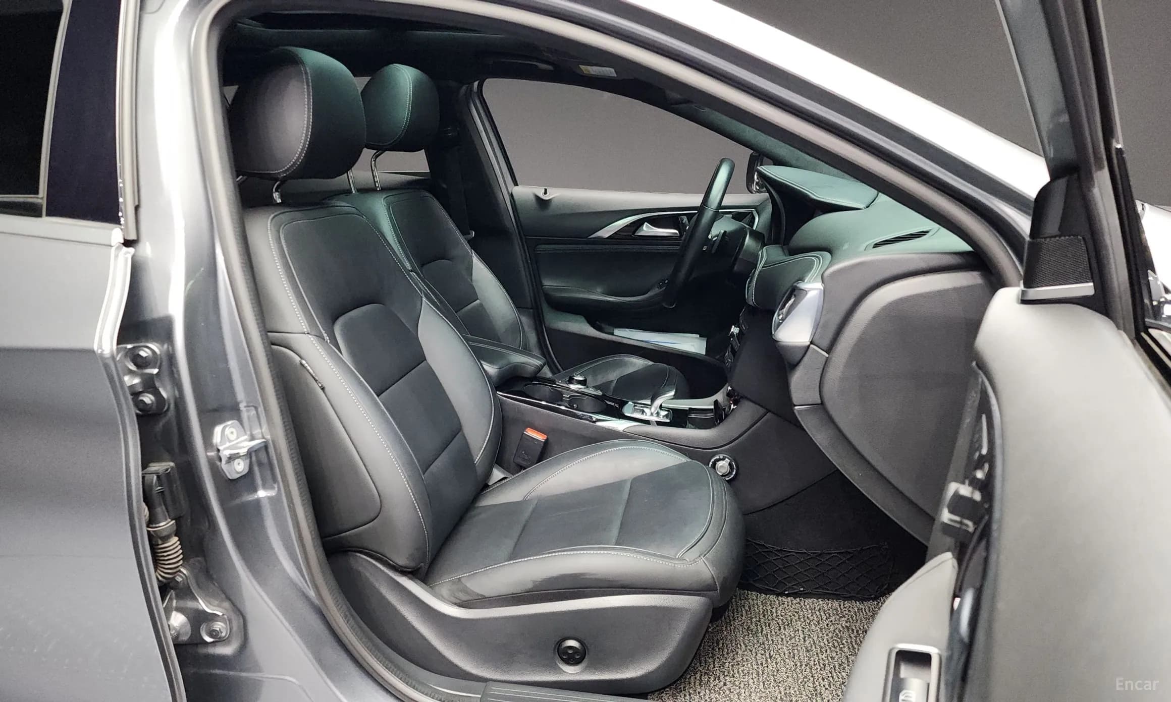 QX30
