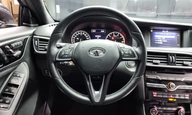 QX30