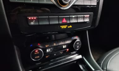 QX30
