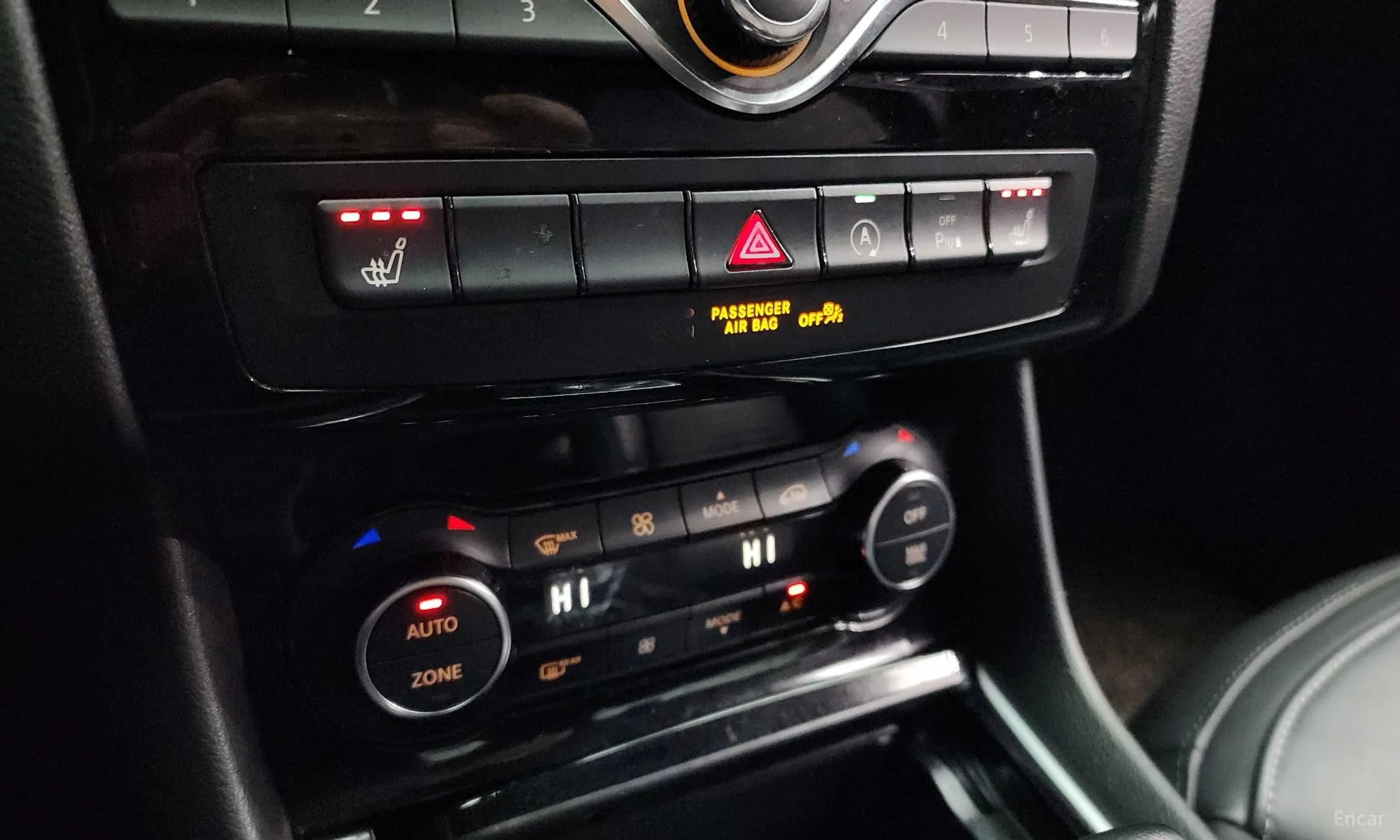 QX30