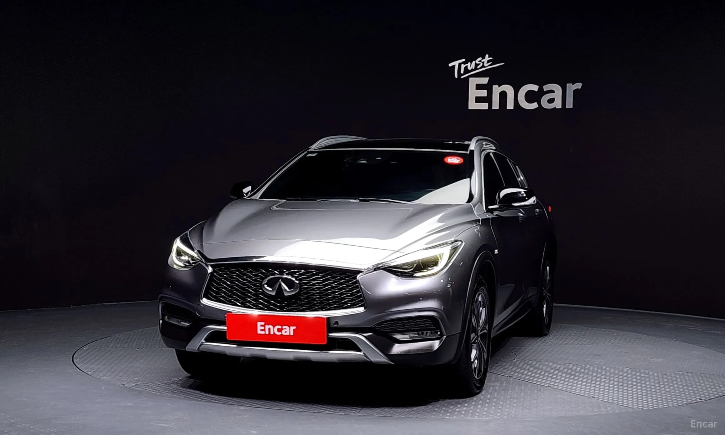QX30