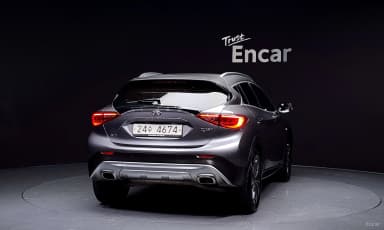 QX30