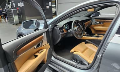 S90