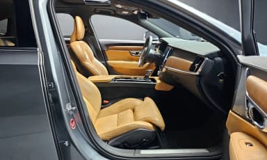 S90