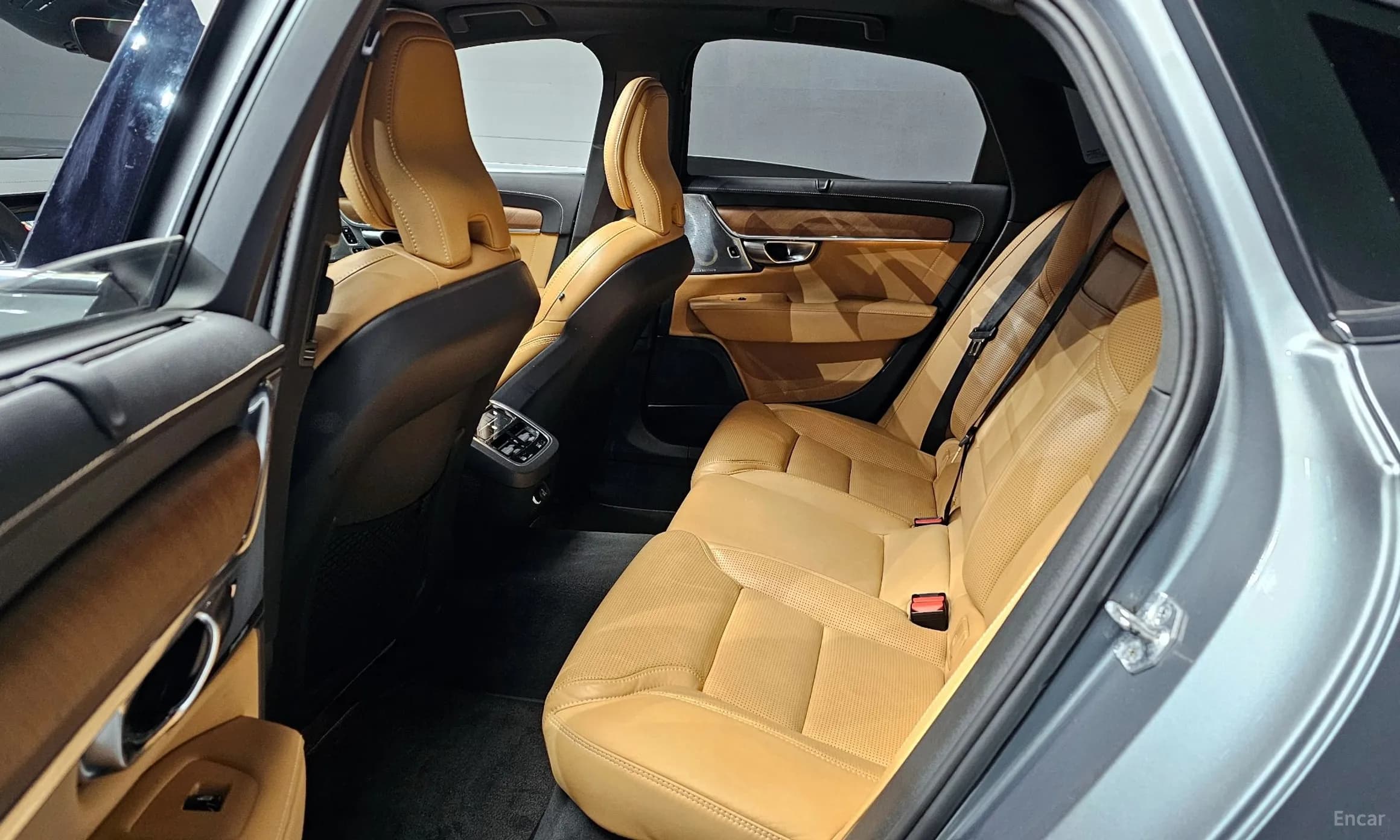 S90