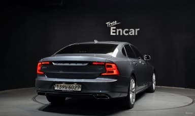 S90