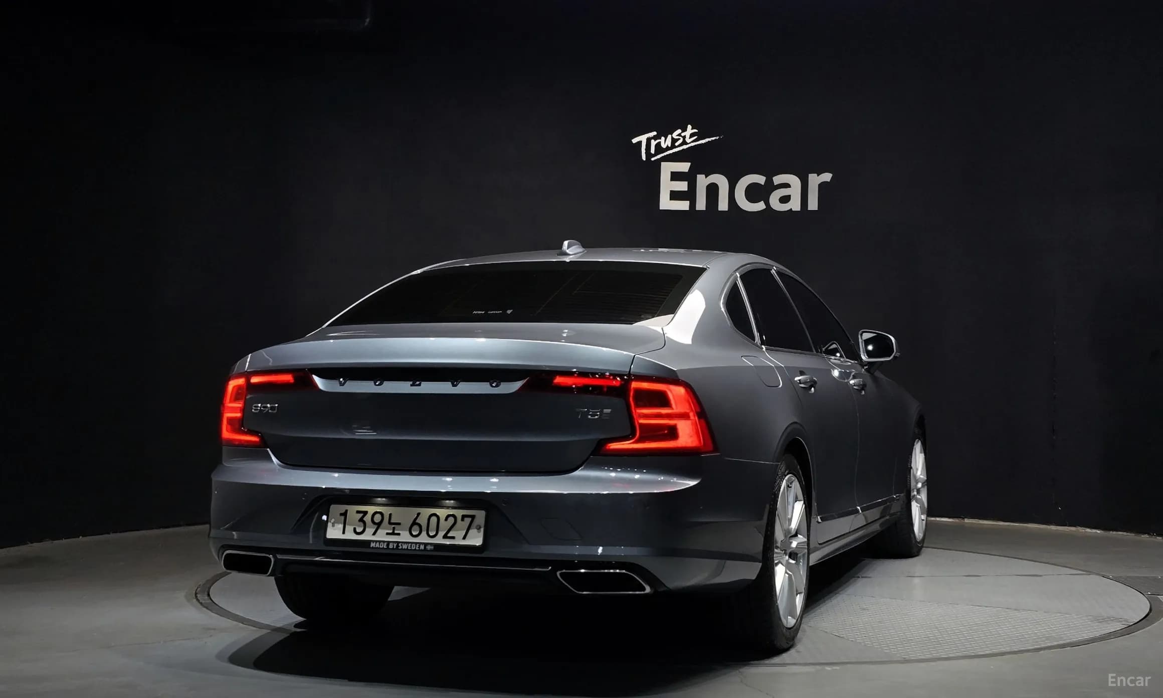 S90