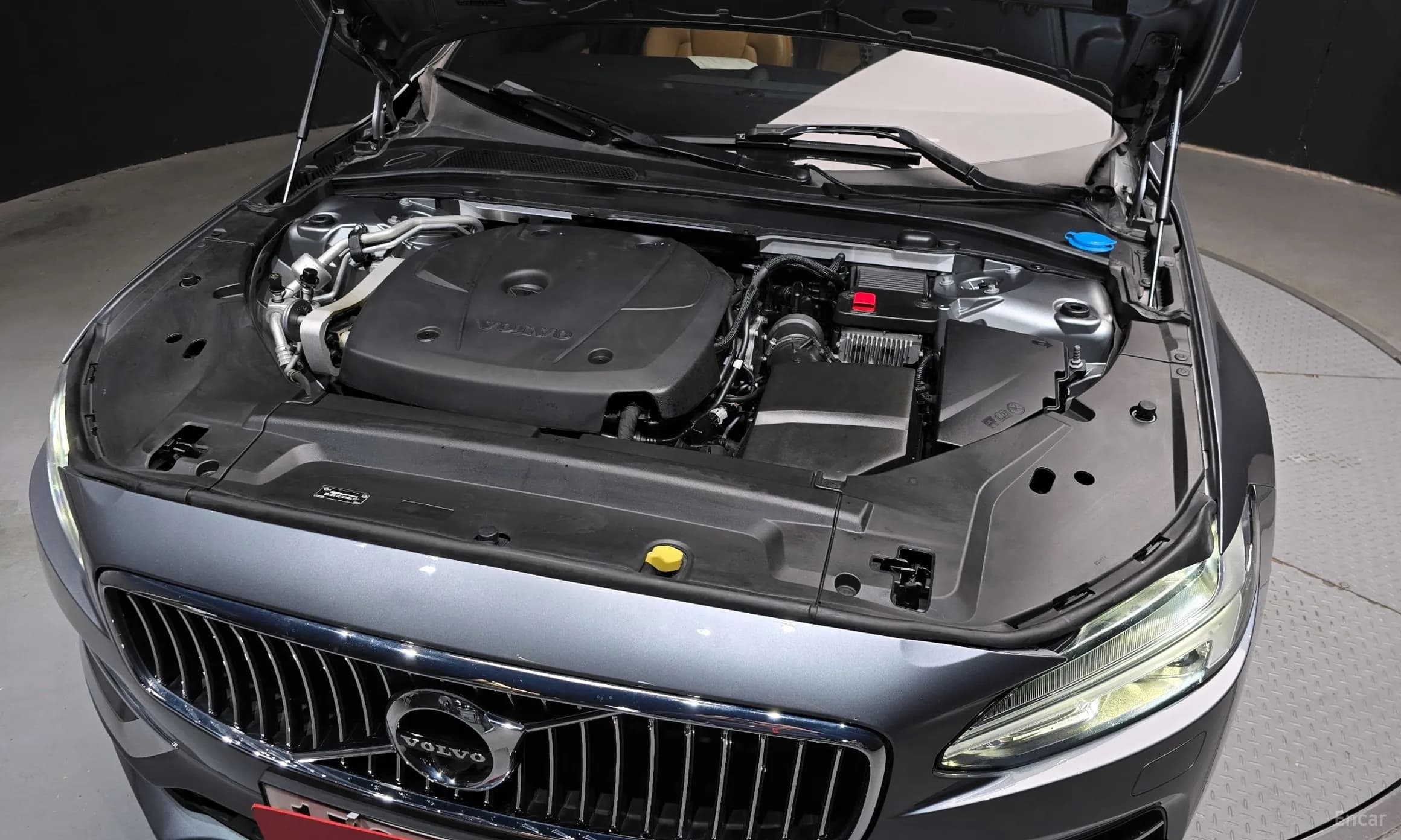 S90
