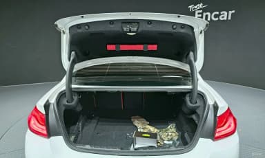 Series 4 (F32)