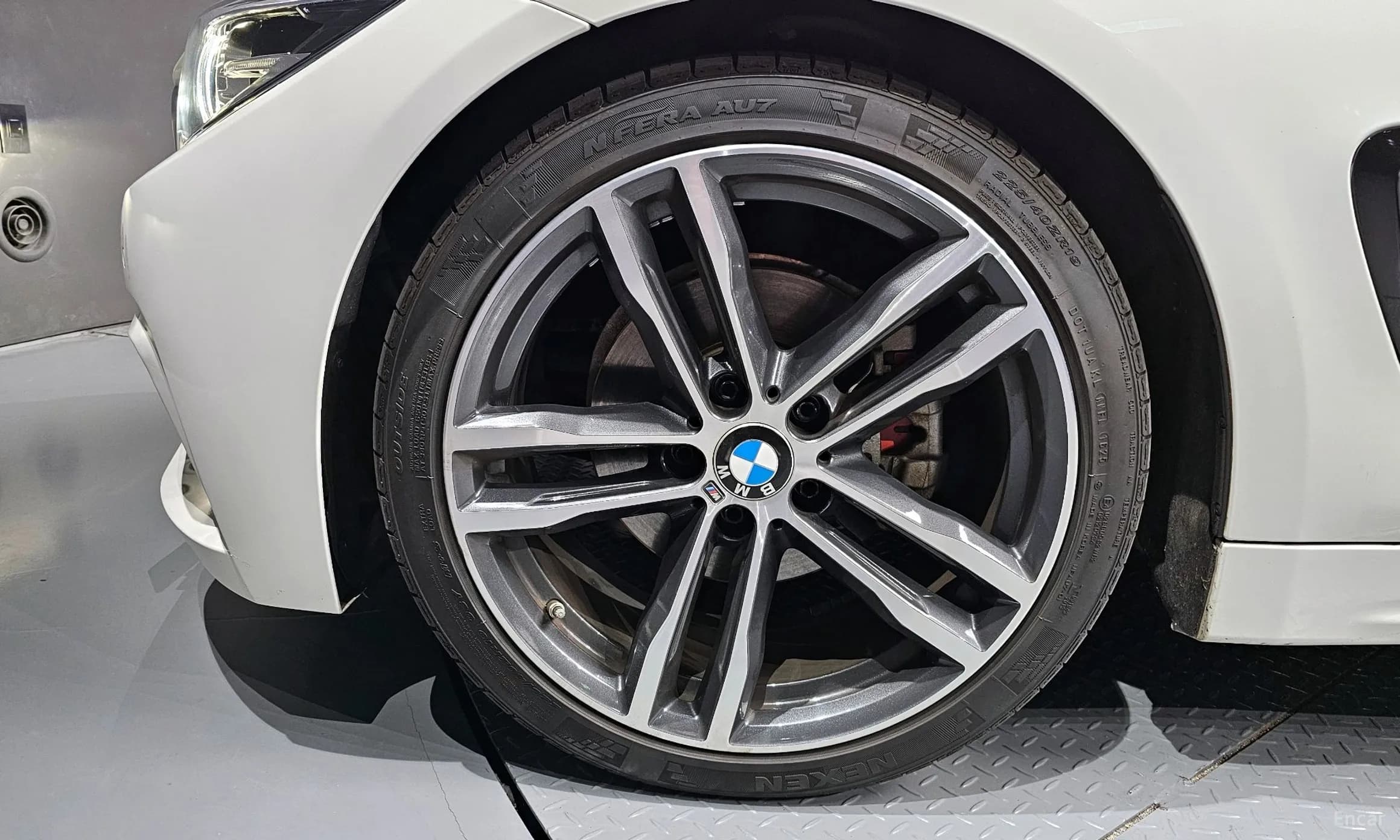 Series 4 (F32)