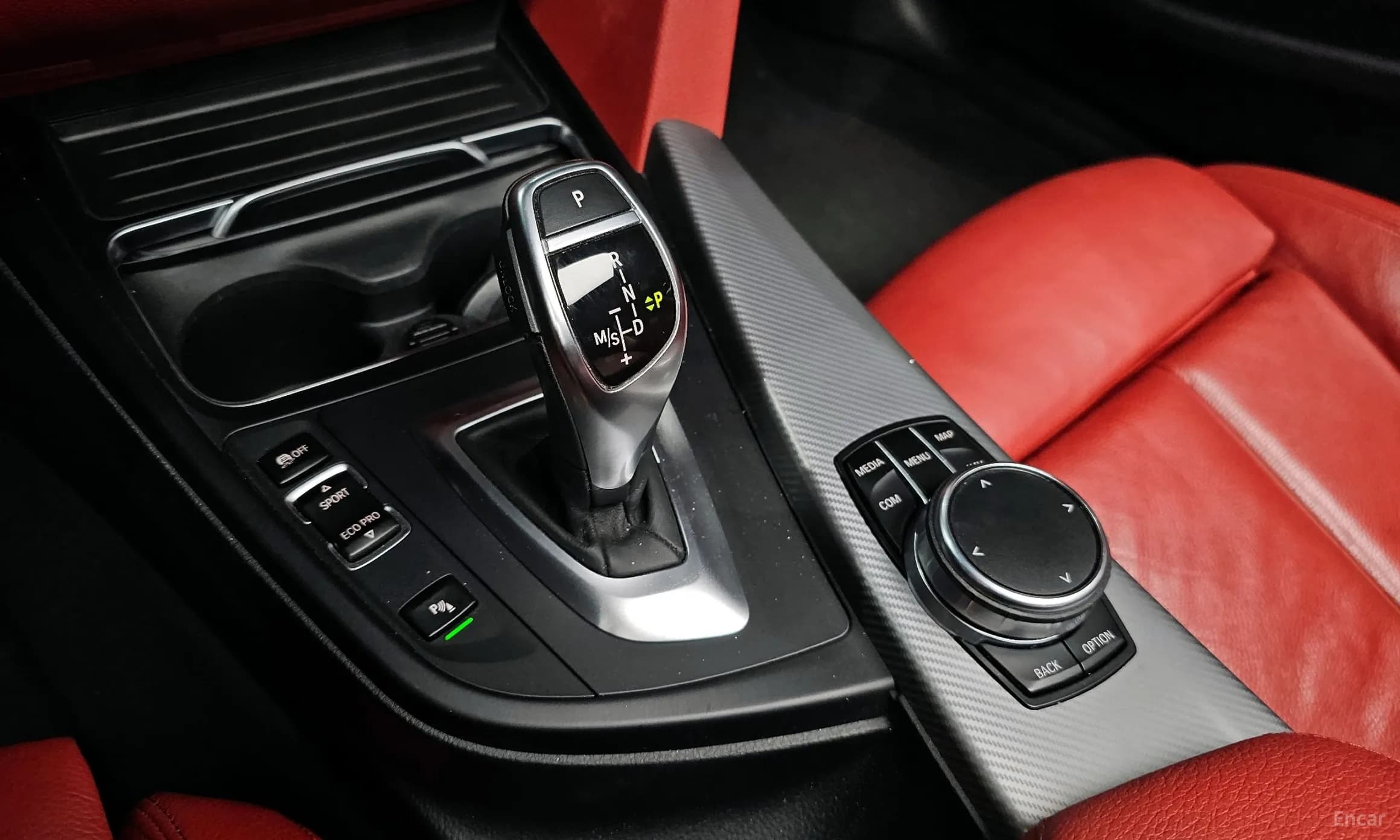 Series 4 (F32)