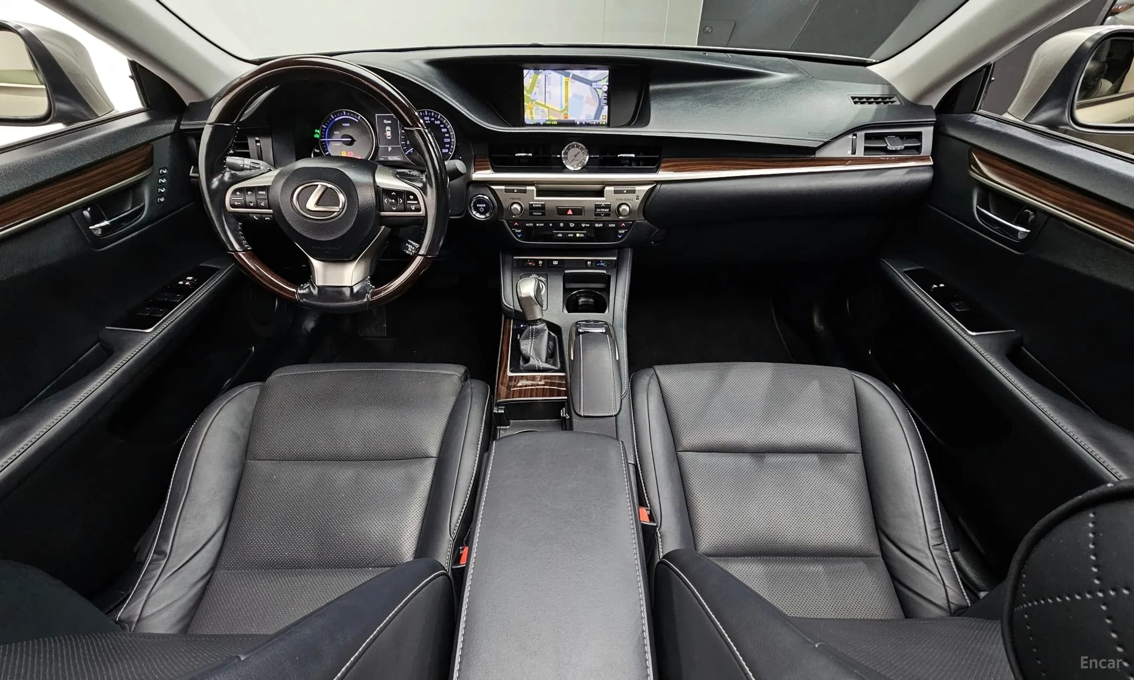 New ES300h