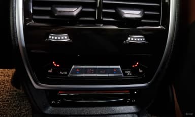 X7 (G07)