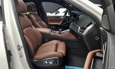 X6 (G06)