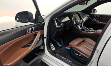 X6 (G06)