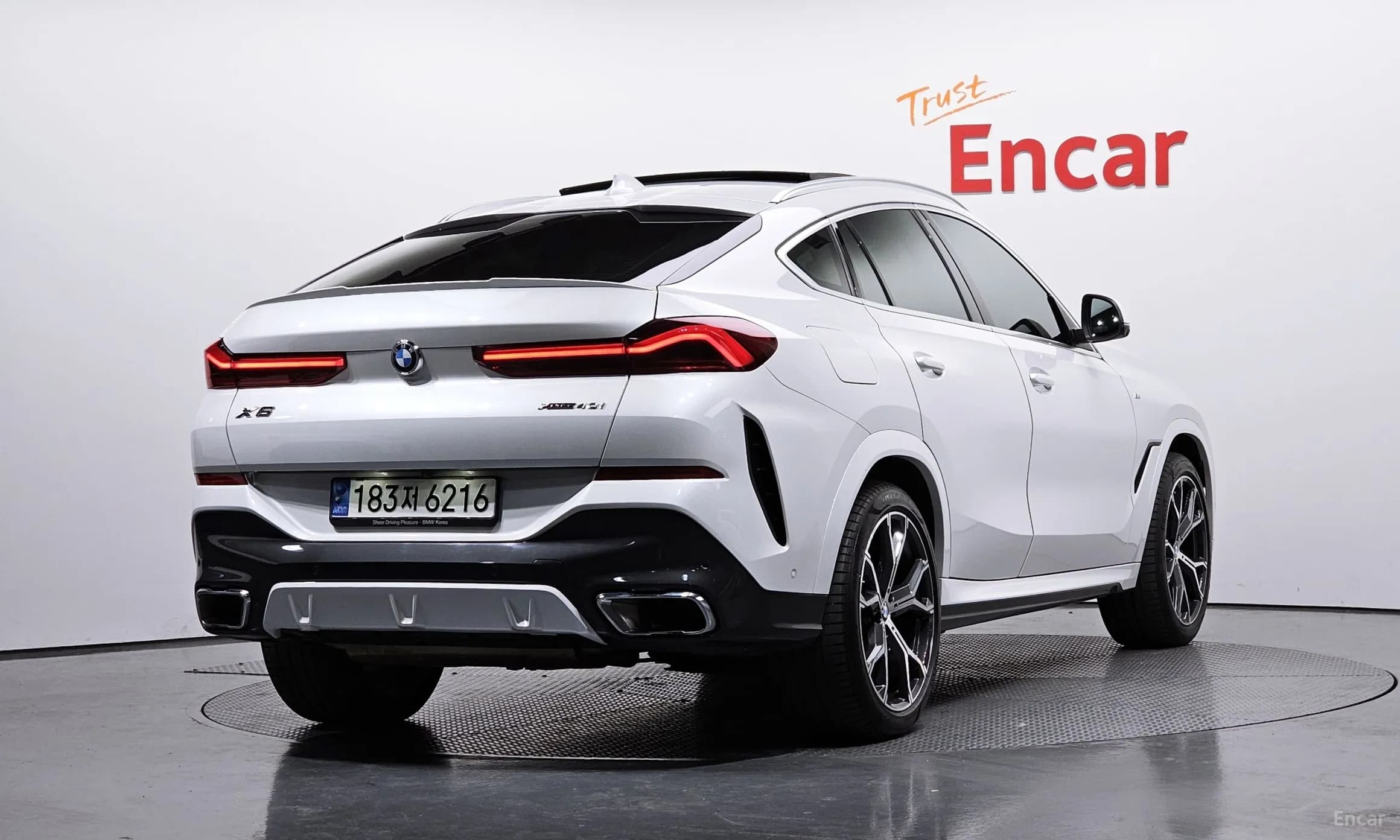 X6 (G06)