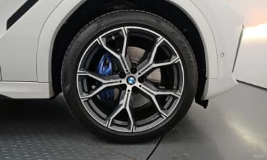 X6 (G06)