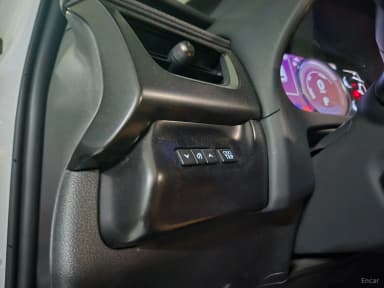 UX250h