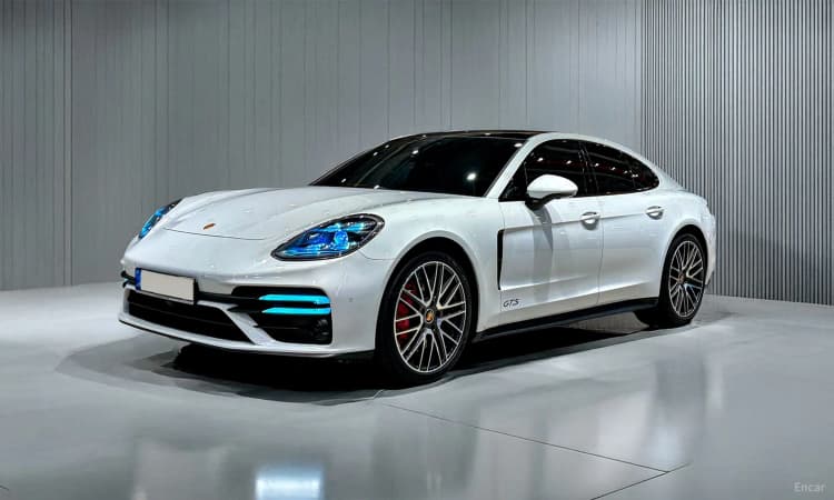 Panamera (971)