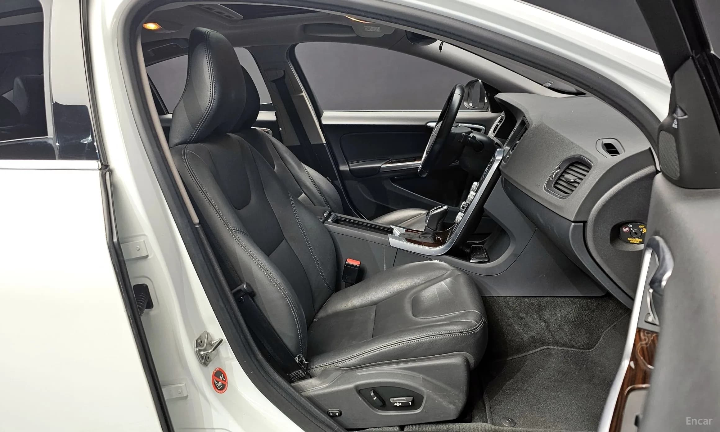 S60