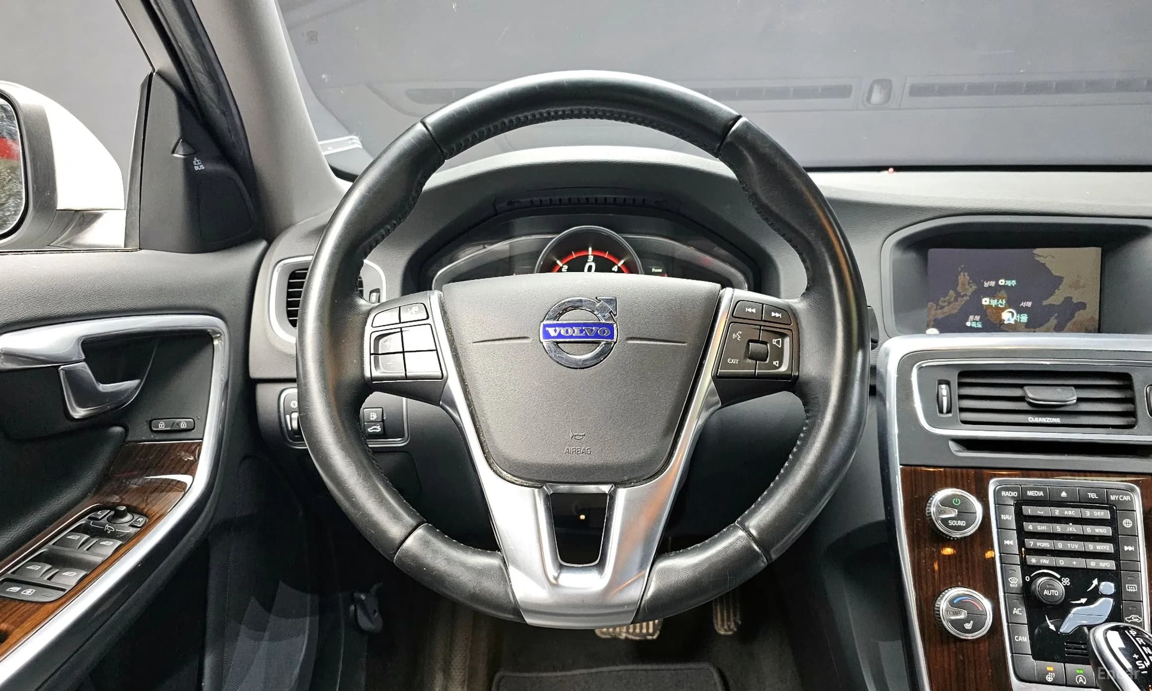S60