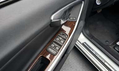S60
