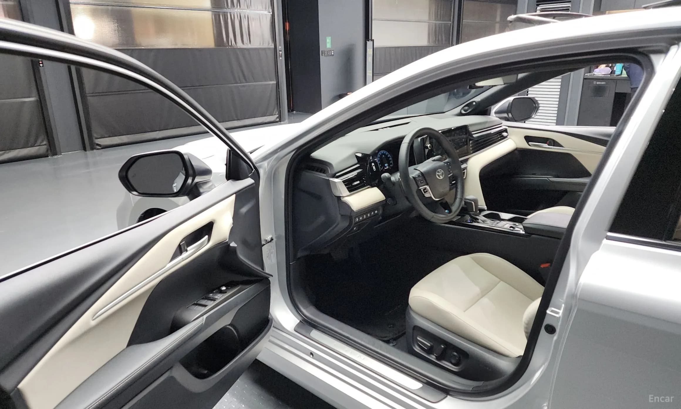 Camry (XV80)