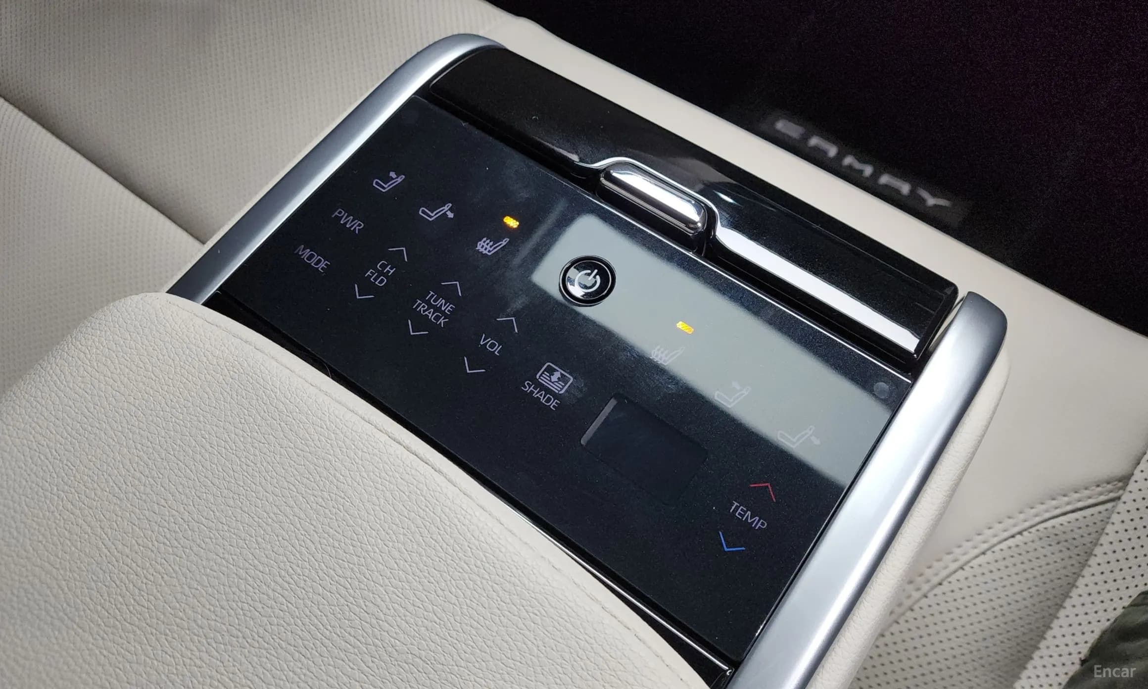 Camry (XV80)