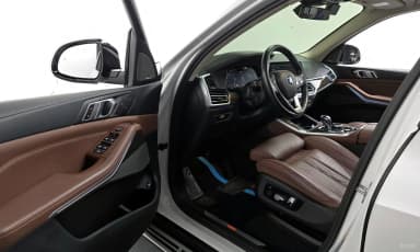 X5 (G05)