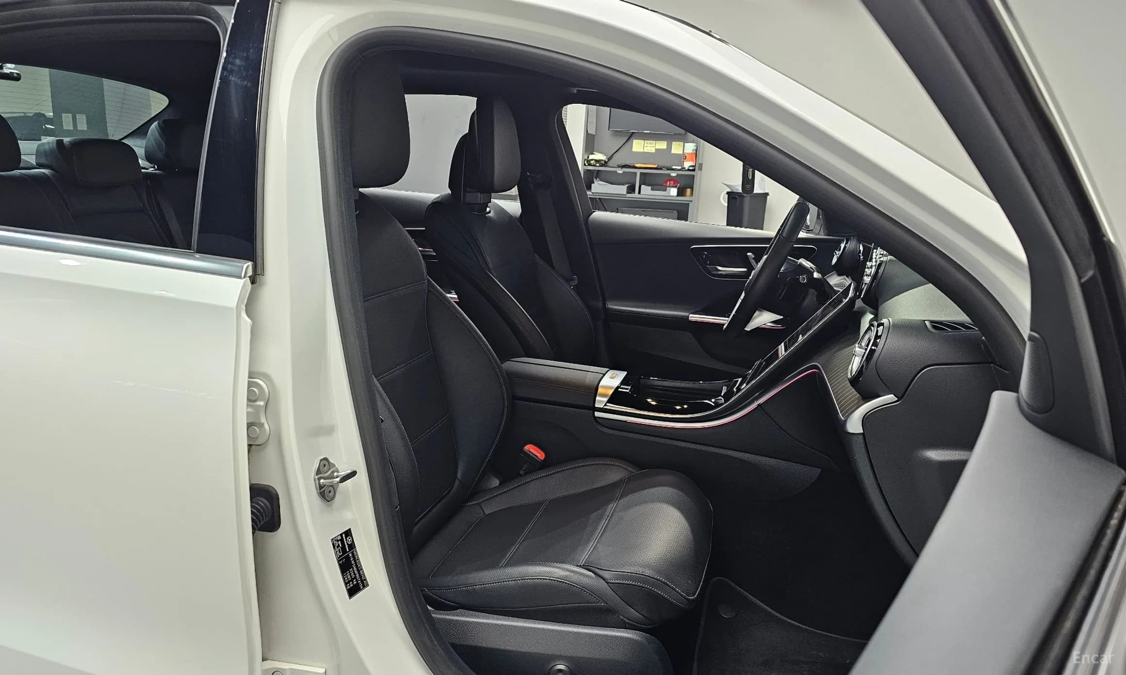 C-Class W206