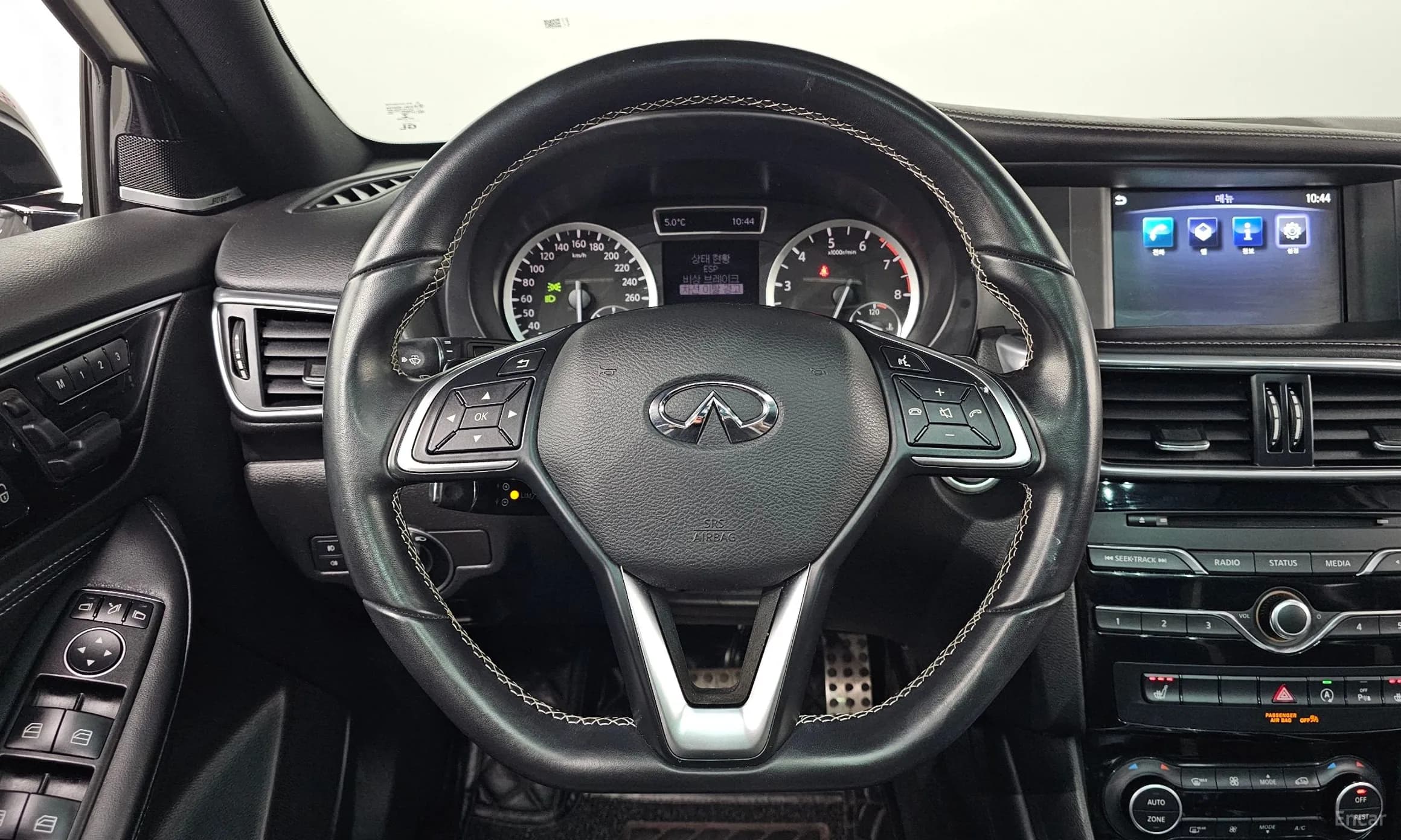 Q30