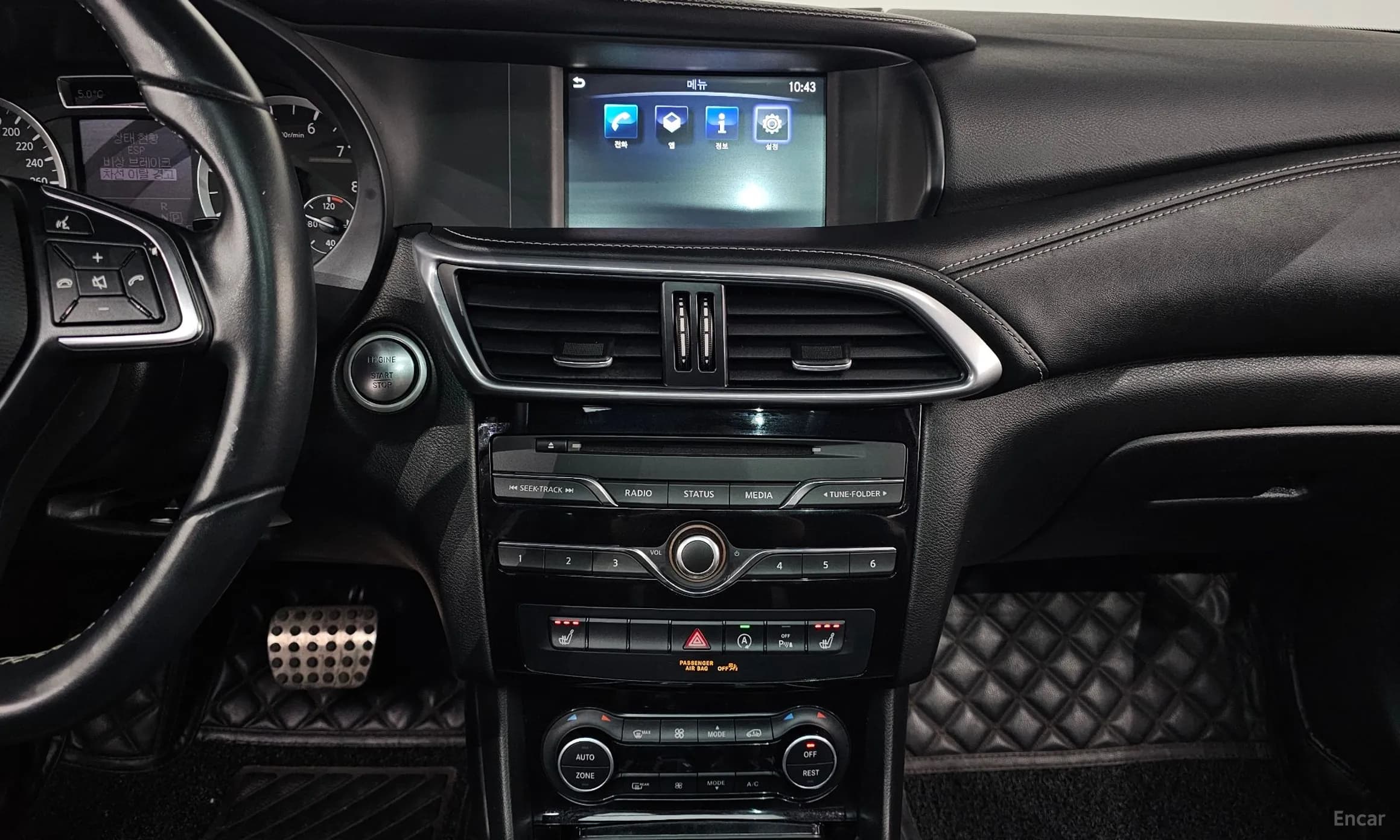 Q30