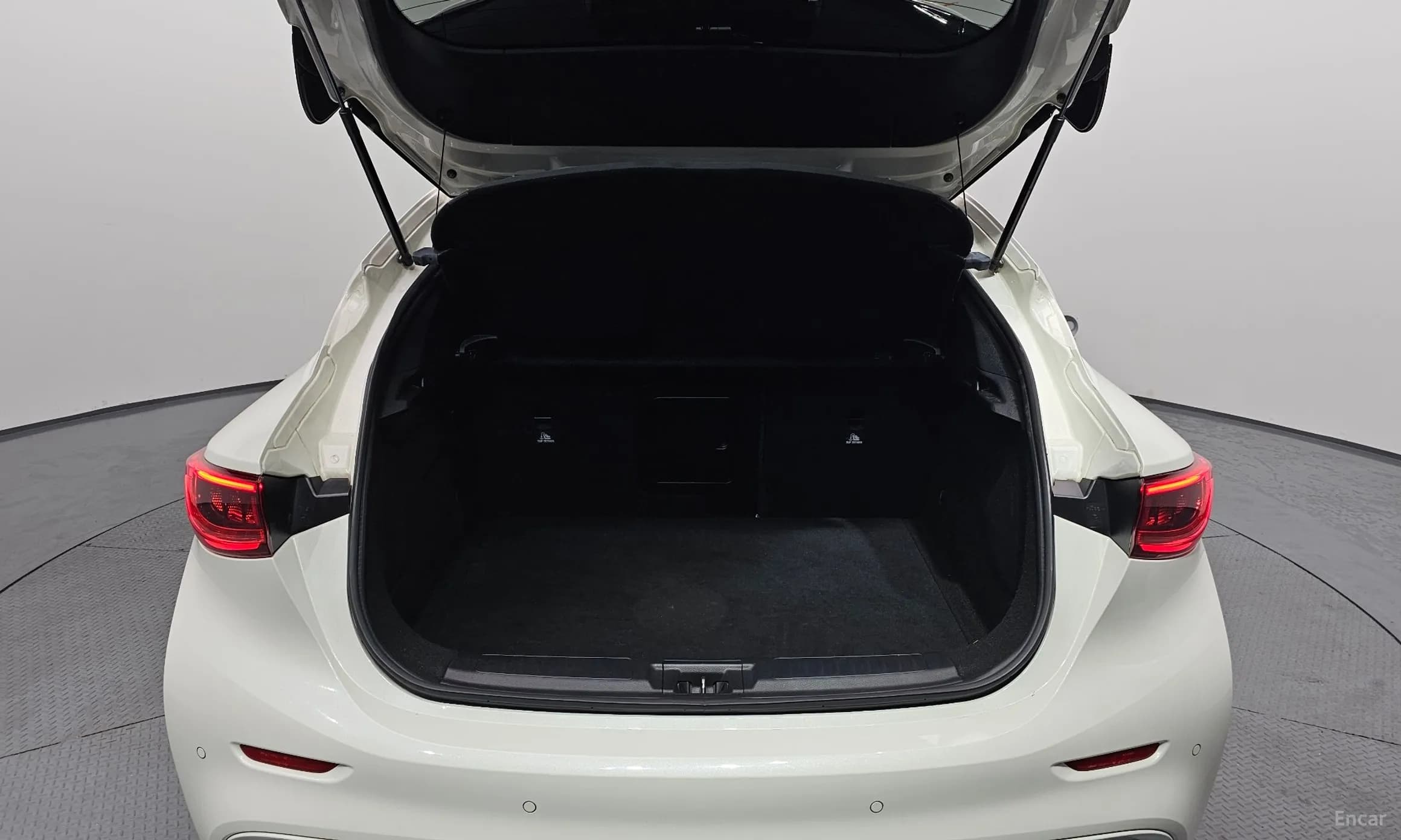 Q30