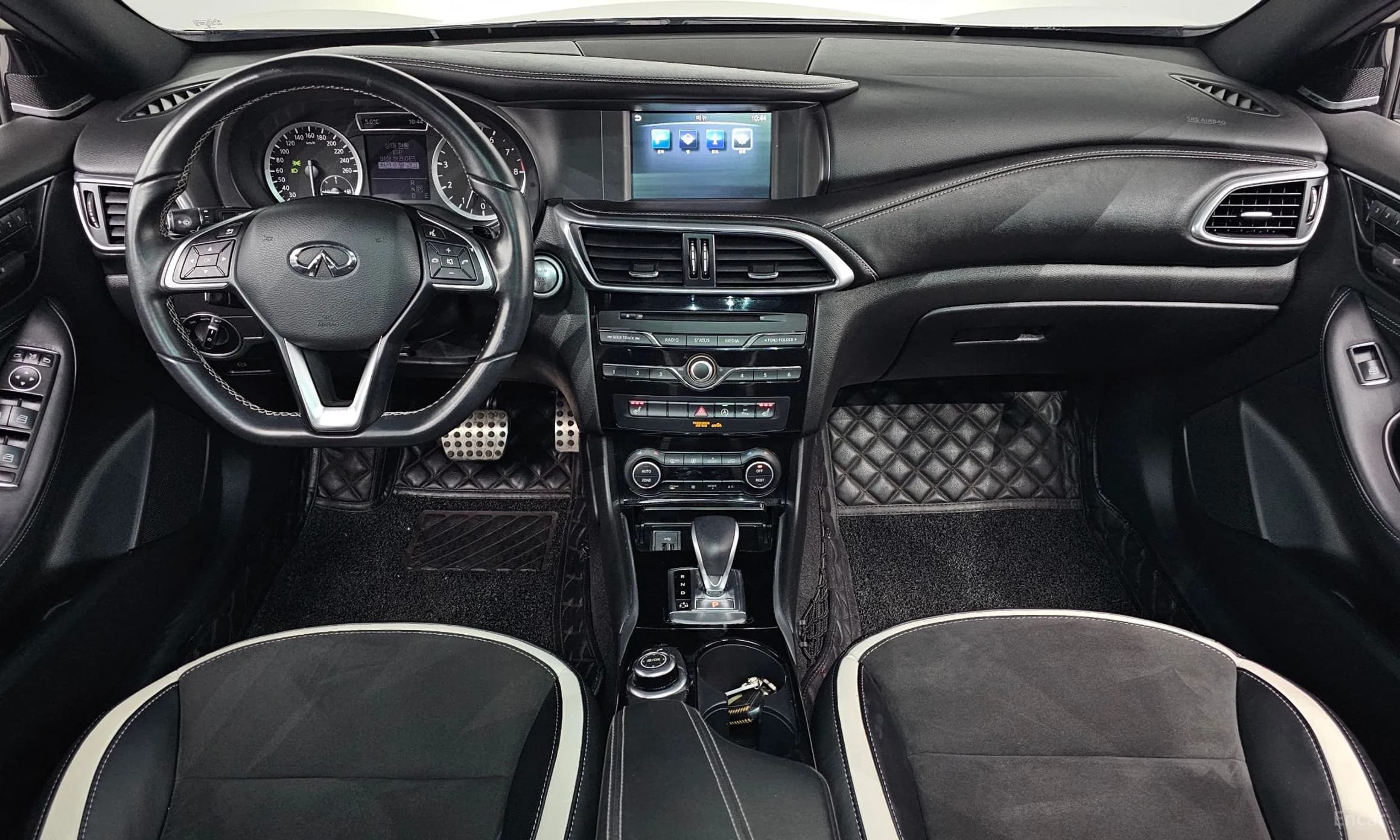 Q30