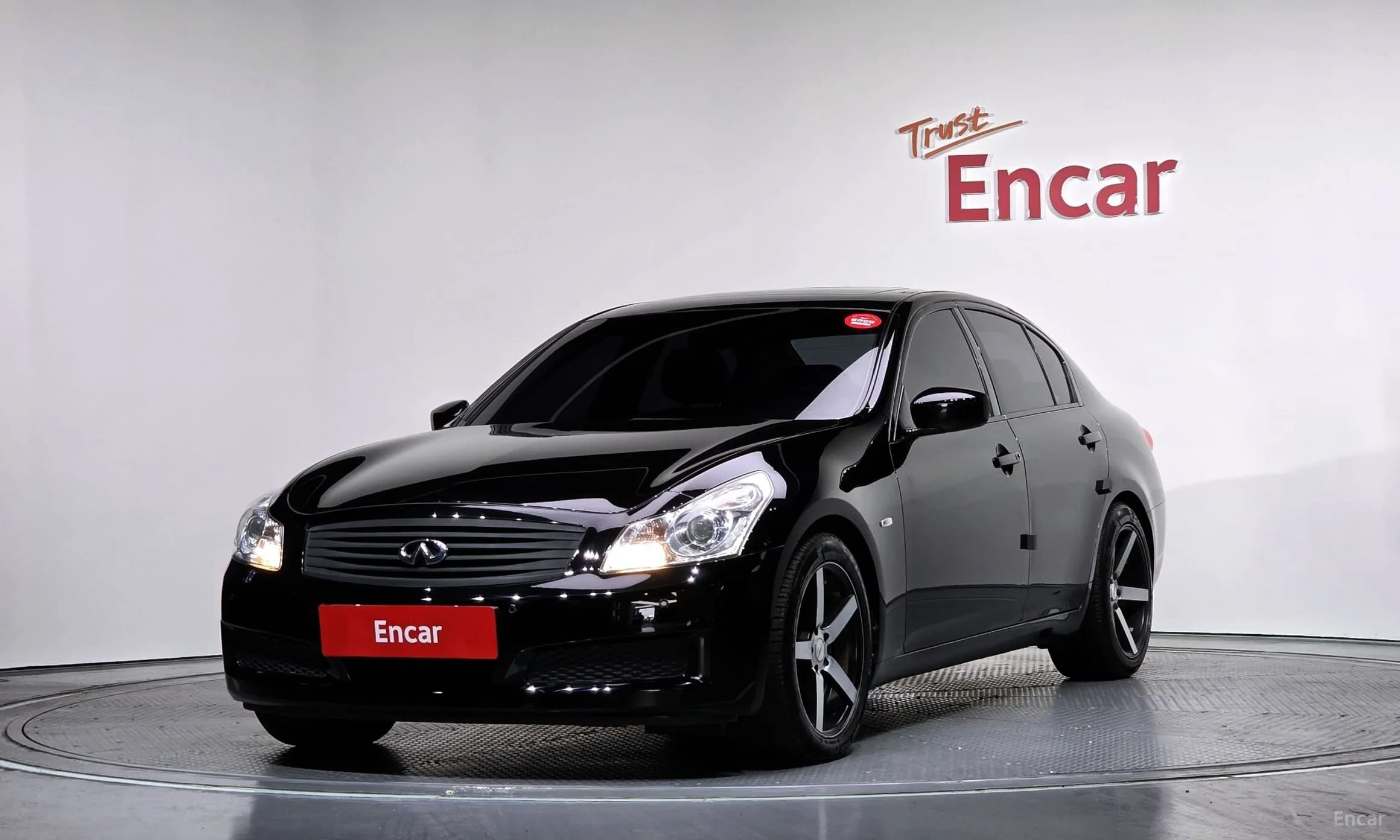 G37