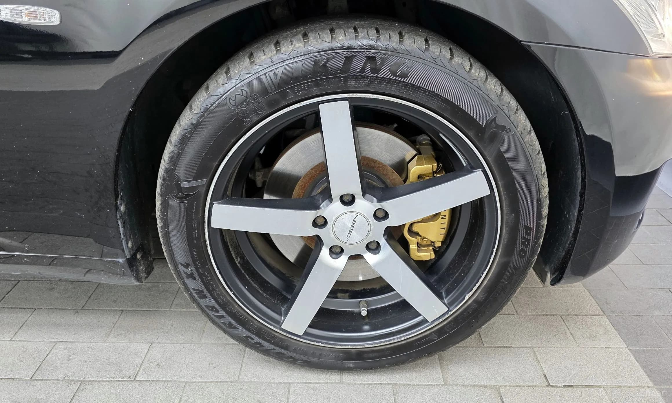 G37
