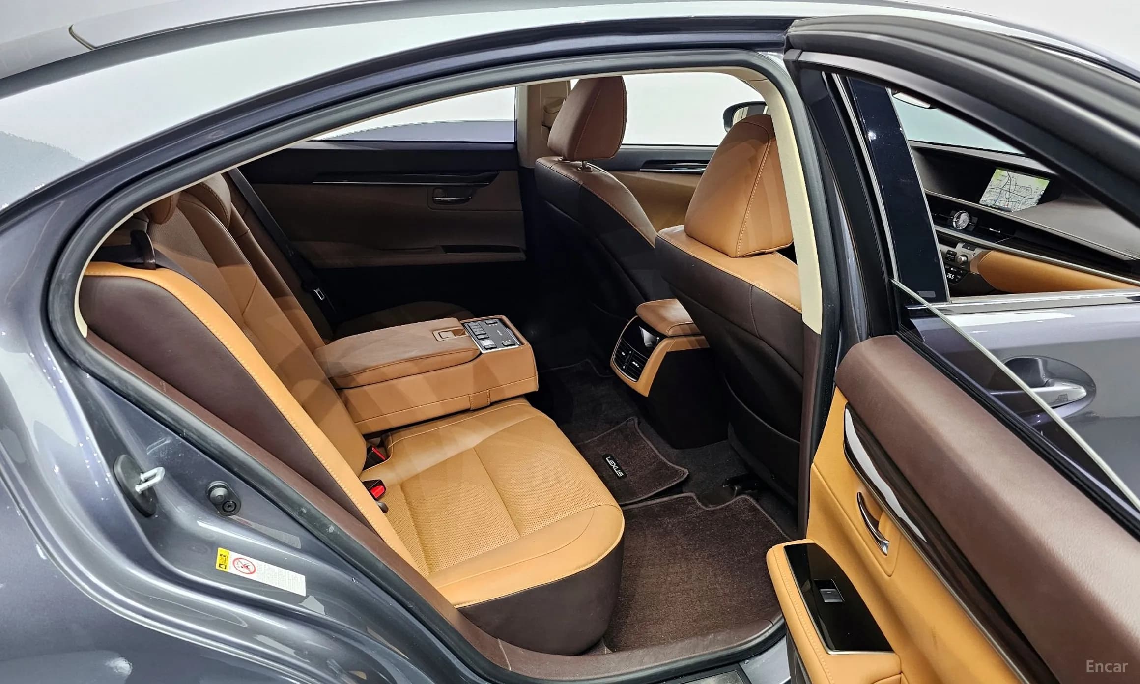New ES300h