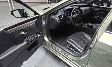 ES300h 7th Generation