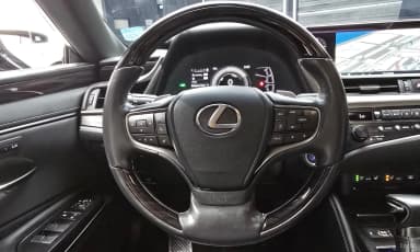ES300h 7th Generation