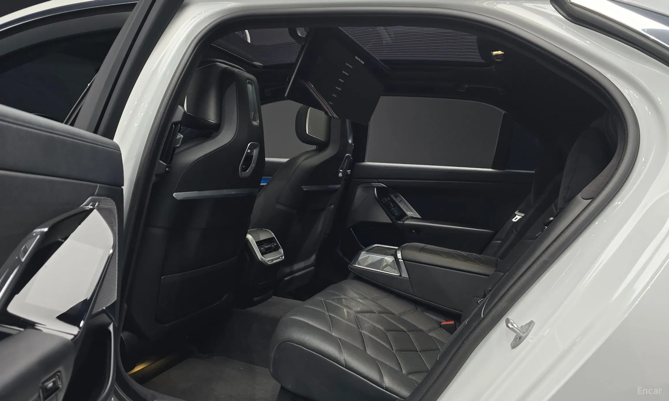 7 Series (G70)
